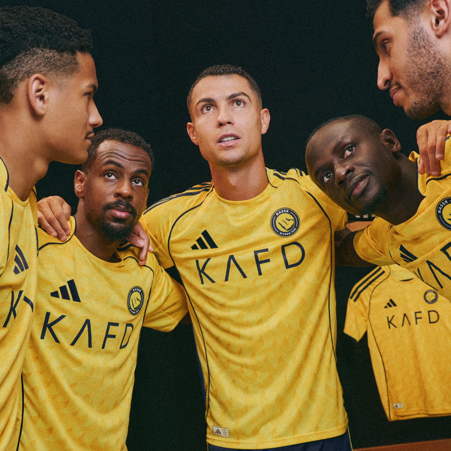 华体会官方网站-利雅得胜利发布新赛季主场球衣，C罗、菲利克斯上身出镜