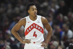 打得挺差！巴恩斯8投2中仅得5分2板5助 下半场0分