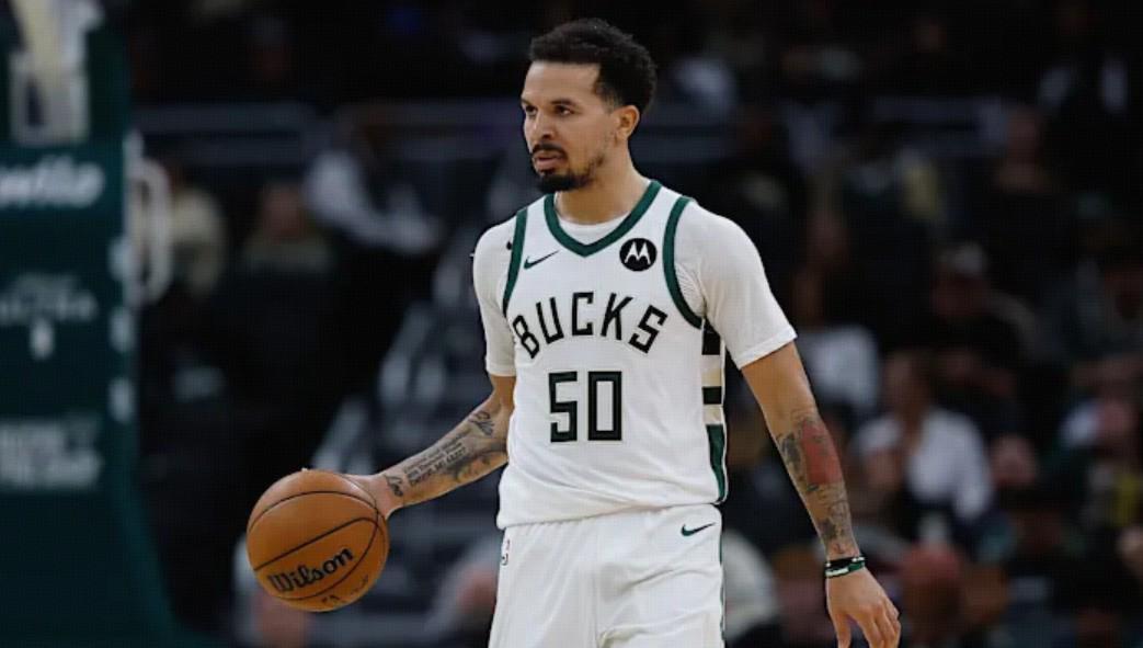 华体会-Shams：雄鹿将科尔-安东尼和科菲交易至太阳，换来理查兹